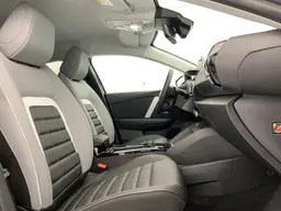 Citroen C4 - photo 9