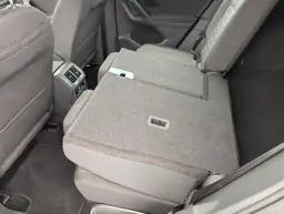 Volkswagen Tiguan - photo 12