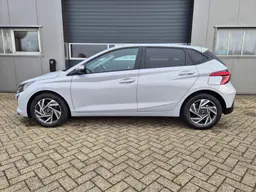 Hyundai i20 - photo 2