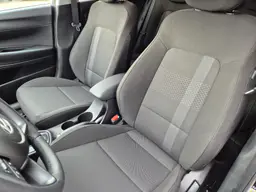 Hyundai i20 - photo 11