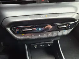 Hyundai i20 - photo 22