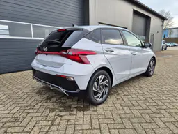 Hyundai i20 - photo 5
