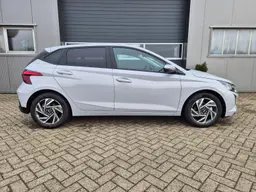 Hyundai i20 - photo 6