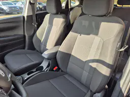 Hyundai i20 - photo 11
