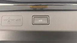 Volkswagen T-Roc - photo 22