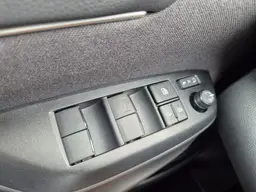 Toyota Yaris - photo 15