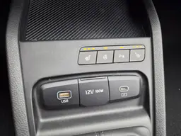 Kia Stonic - photo 23