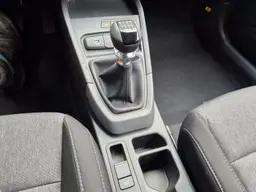 Kia Stonic - photo 24