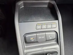 Kia Stonic - photo 25