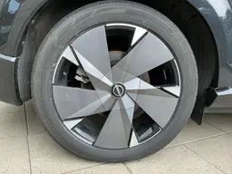 Nissan Ariya - photo 16