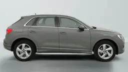 Audi Q3 - photo 8