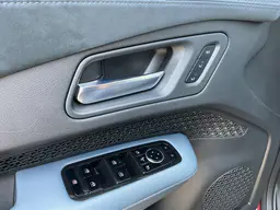 Nissan Ariya - photo 10