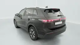 Volkswagen Tiguan - photo 13