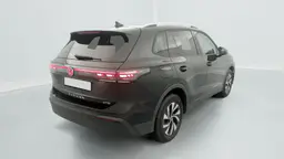Volkswagen Tiguan - photo 15