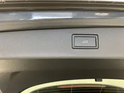 Volkswagen Tiguan - photo 21