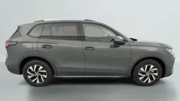 Volkswagen Tiguan - photo 8