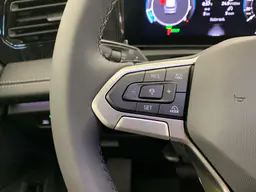 Volkswagen Tiguan - photo 18