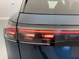 Volkswagen Tiguan - photo 11