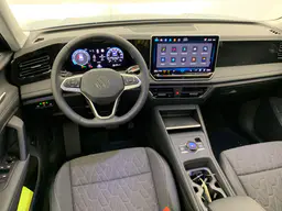 Volkswagen Tiguan - photo 15