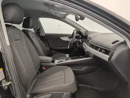 Audi A4 - photo 9