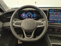 Volkswagen Tiguan - photo 14