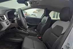 Renault Clio - photo 22