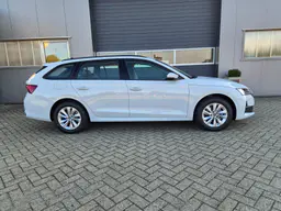 Skoda Octavia - photo 6