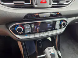 Hyundai i30 - photo 23