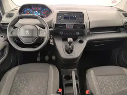 Peugeot Rifter - photo 13