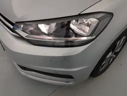 Volkswagen Touran - photo 22