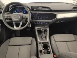 Audi Q3 - photo 13