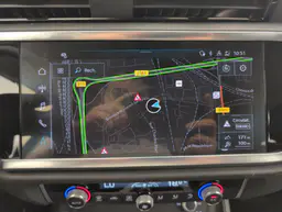 Audi Q3 - photo 18