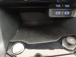 Volkswagen T-Roc - photo 20