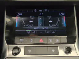 Audi A6 - photo 20