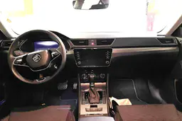 Skoda Superb - photo 2