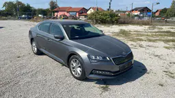 Skoda Superb - photo 17