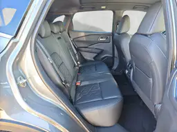 Nissan Qashqai - photo 6