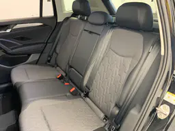 Volkswagen Tiguan - photo 21