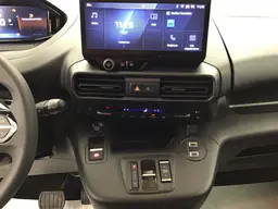 Peugeot Partner - photo 11