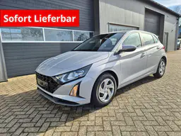 Hyundai i20 - photo 1