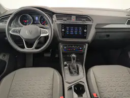 Volkswagen Tiguan - photo 13