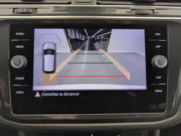 Volkswagen Tiguan - photo 17