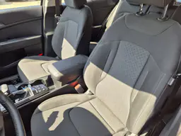 Kia Sportage - photo 11