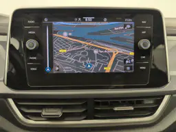 Volkswagen T-Roc - photo 18
