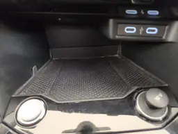 Volkswagen T-Roc - photo 20
