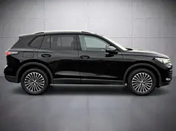 Volkswagen Tiguan - photo 4