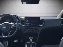 Kia Xceed - photo 10