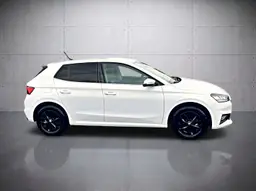 Skoda Fabia - photo 4
