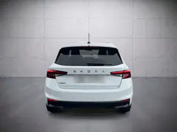 Skoda Fabia - photo 6