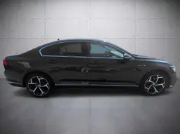 Volkswagen Passat - photo 4